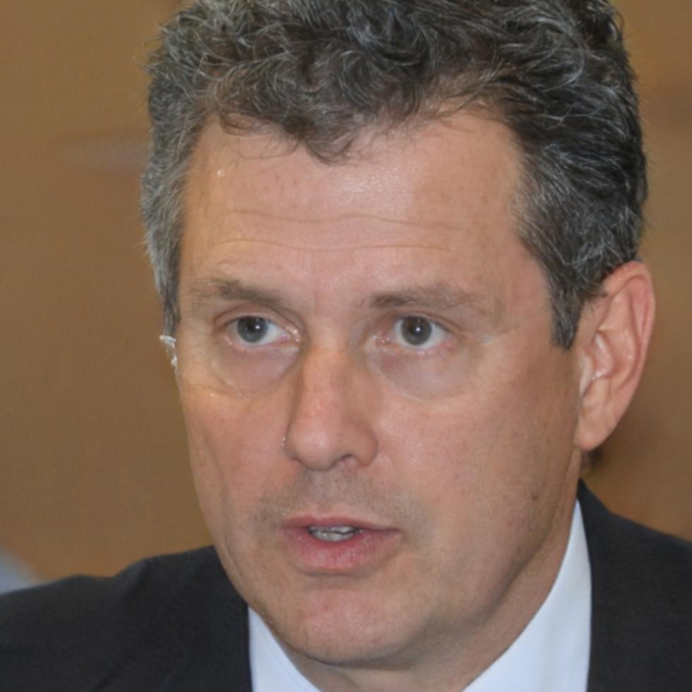 Instructor Carles Mendoza